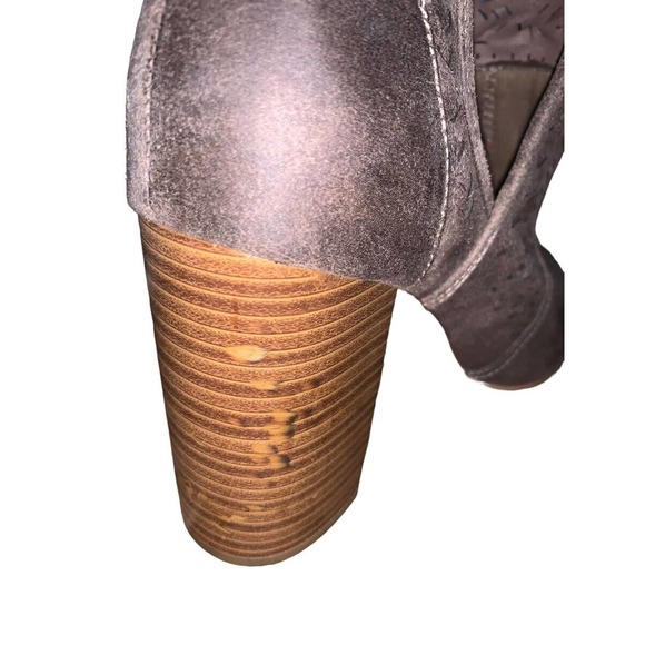 Fergalicious by Fergie Doe Grey Harvey Ankle Open Toe Booties Size 9.5 - Picture 11 of 11